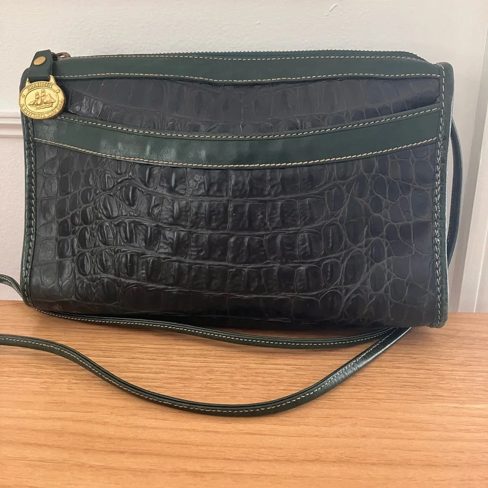 Brahmin Green Croc-Embossed Leather Crossbody Bag with Thin Shoulder Strap
